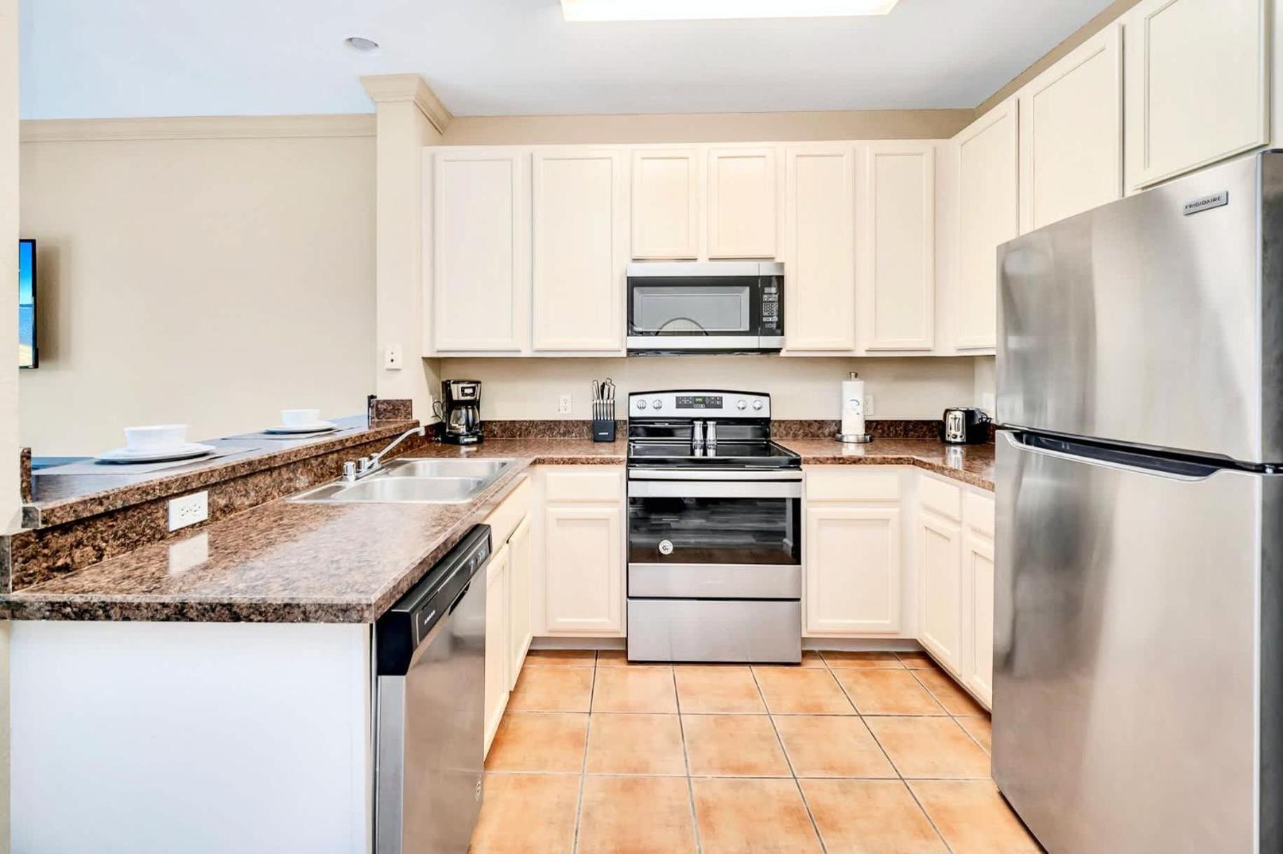 Luxury 2Br Condo - Pool & Hot Tub - Near Disney Orlando Kültér fotó