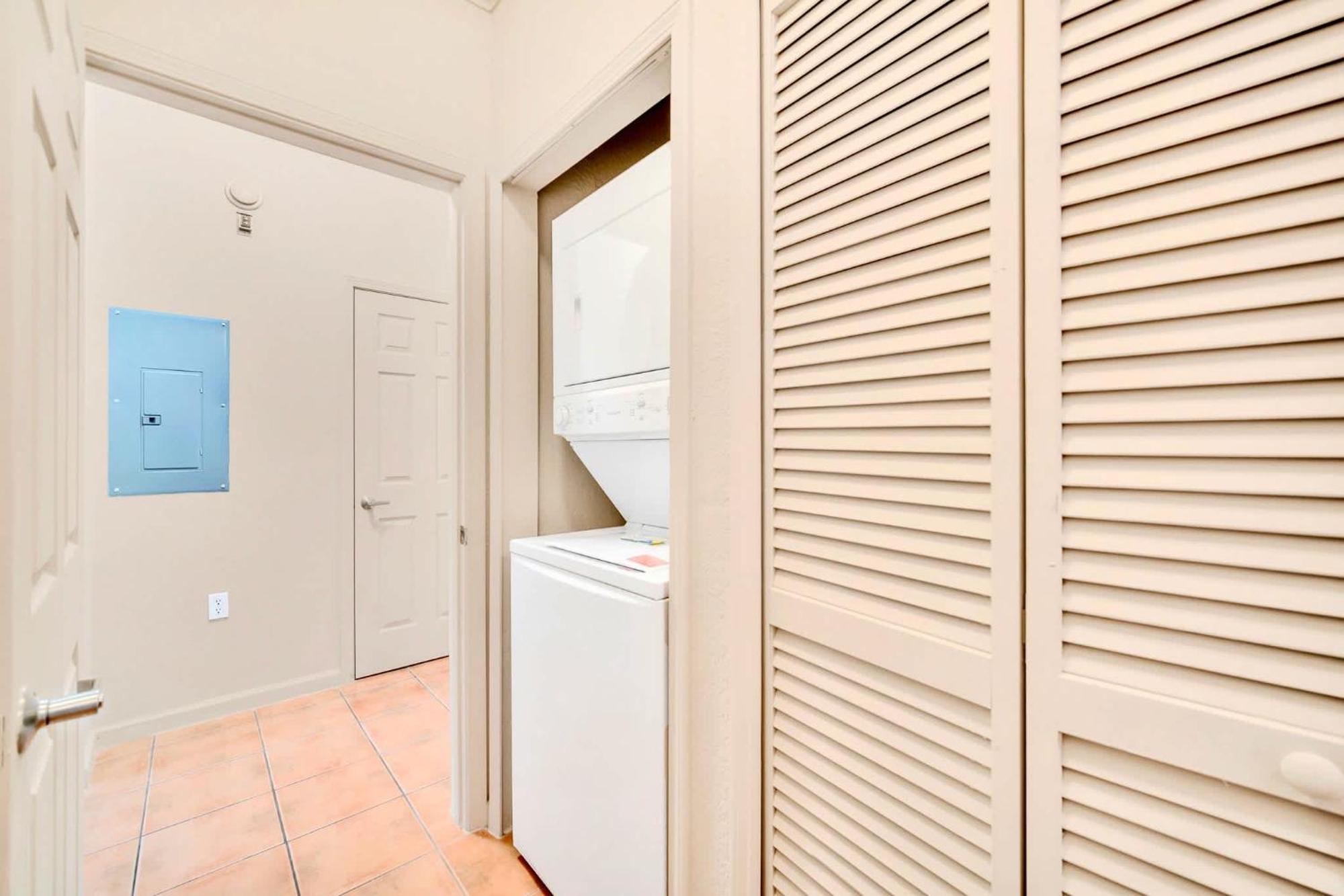 Luxury 2Br Condo - Pool & Hot Tub - Near Disney Orlando Kültér fotó